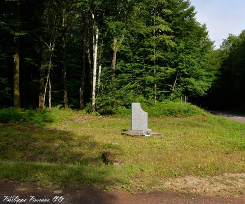 Stèle Jean de Sansal un des Résistants du Nivernais