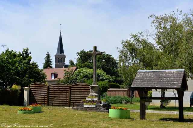 Travail à ferrer de Saint-Jean-aux-Amognes