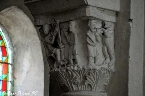 Chapiteaux de l'église de Saint Pierre