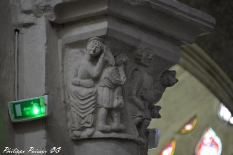 Chapiteaux de l'église de Saint Pierre