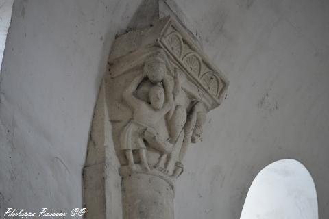 Chapiteaux de l'église de Saint Pierre Le Moutier