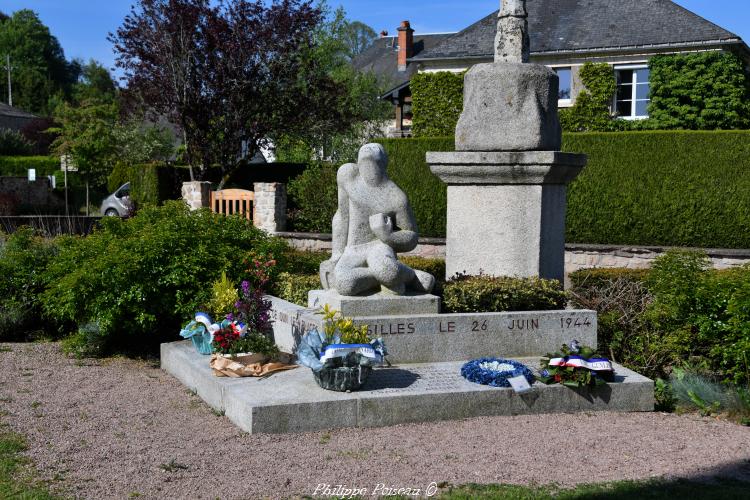 Monument des fusillés de Dun les Places un hommage