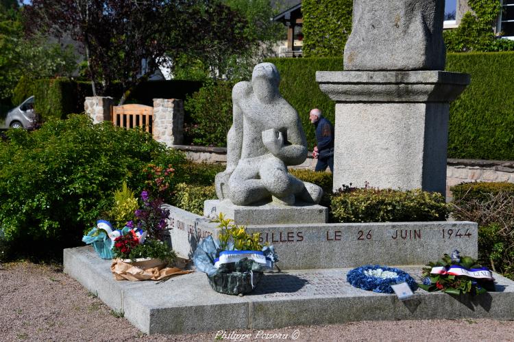 Le Monument des fusillés de Dun-les-Places