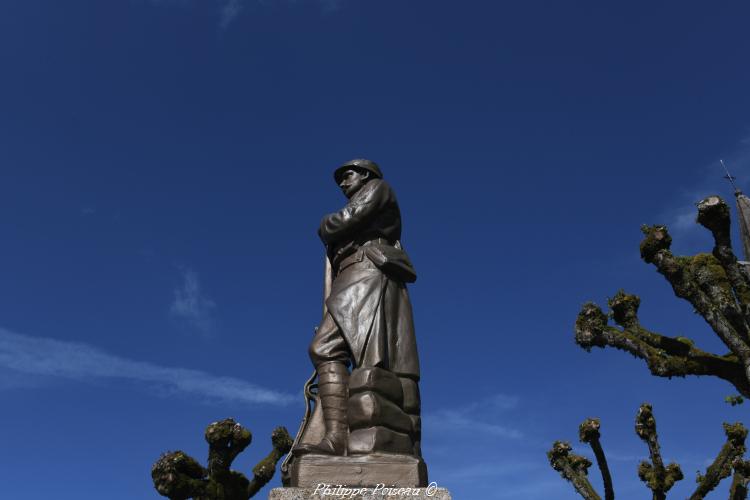 Monument aux morts de Dun les Places