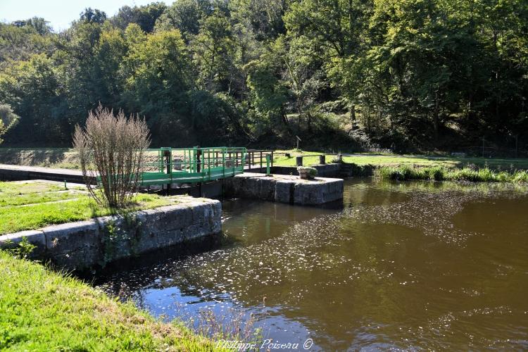 Écluse n°1 de l’échelle de Sardy-lès-Épiry un beau patrimoine