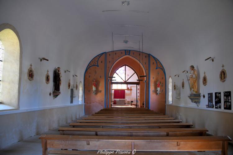 Intérieur de l'église de Brassy