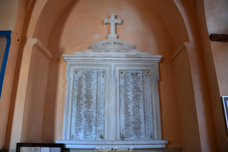 Intérieur de l'église de Brassy