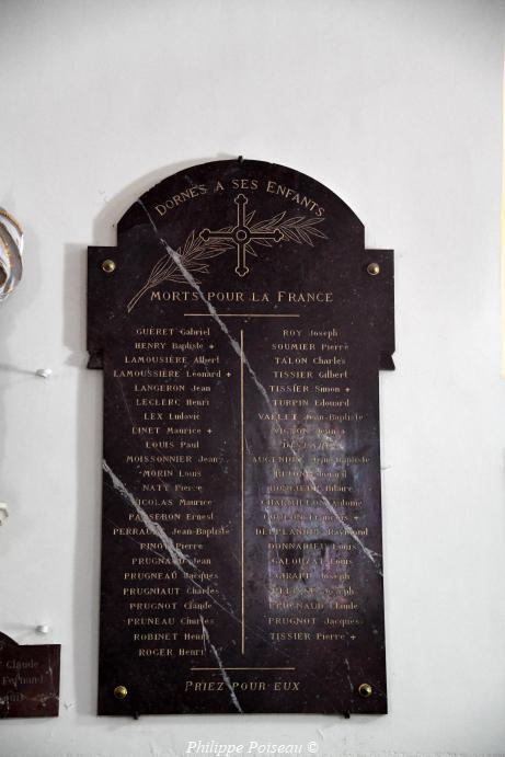 Monument aux Morts de Dornes