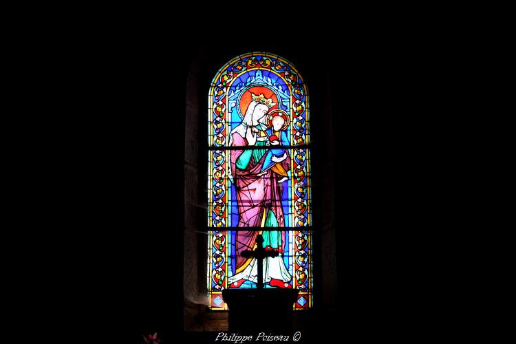 Intérieur de l'église de Dun-les-Places