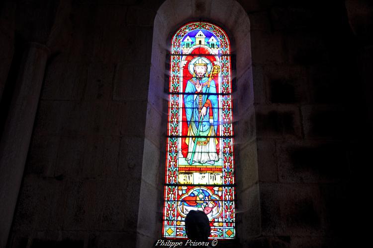 Intérieur de l'église de Dun-les-Places