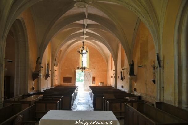 L'intérieur de l'église de Breugnon un beau patrimoine