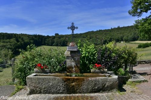 Fontaine de Glux en Glenne un patrimoine vernaculaire