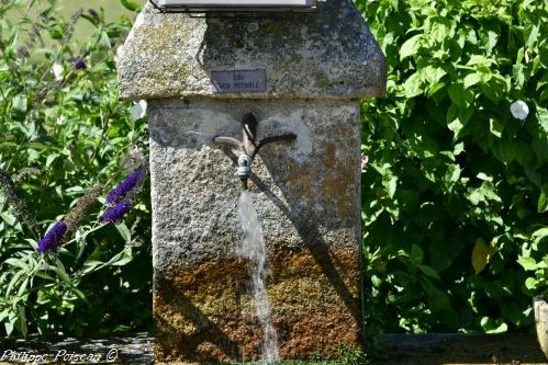 Fontaine de Glux en Glenne Nièvre Passion