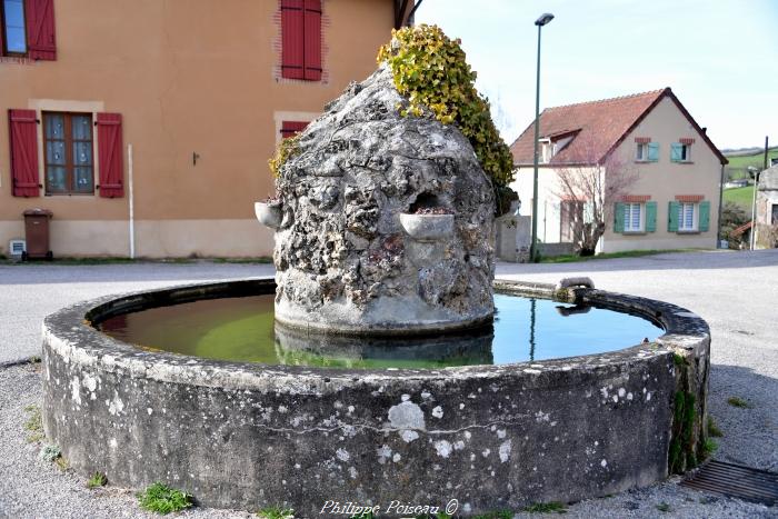 Fontaine de Saint-André-en-Morvan