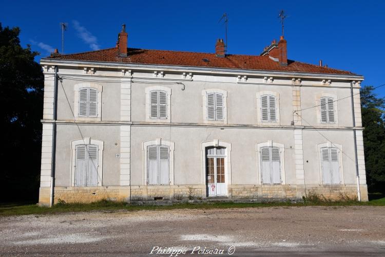 Ancienne gare de Donzy