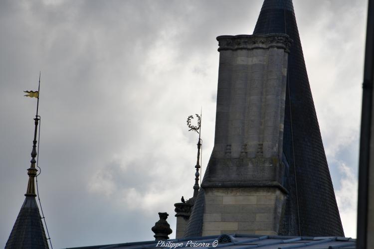 Girouettes du Palais Ducal de Nevers un patrimoine