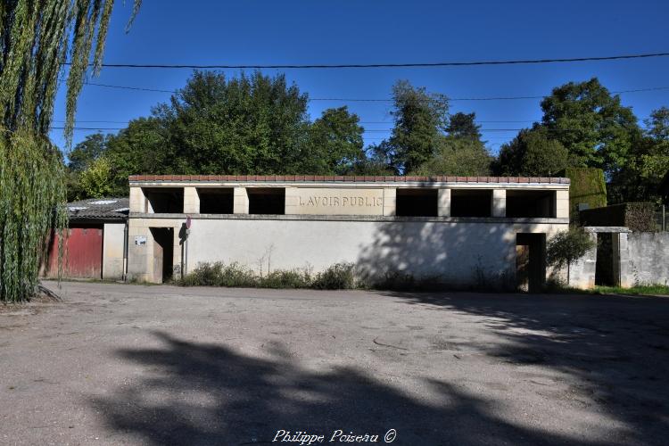 Le grand lavoir de Donzy