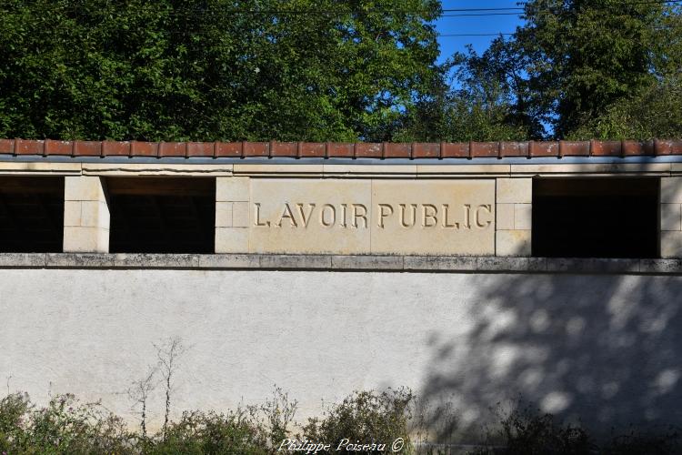 Le grand lavoir de Donzy