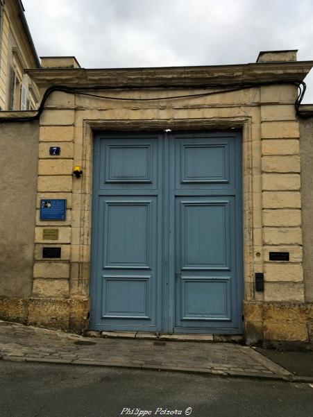 Hôtel particulier de Nevers - Georges Simenon de Passage à Nevers