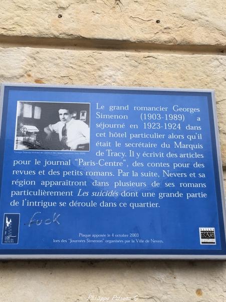 Hôtel particulier de Nevers - Georges Simenon de Passage à Nevers