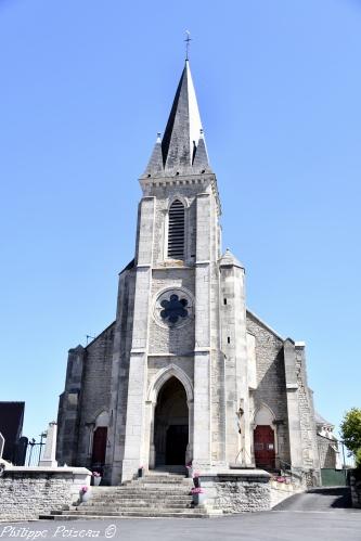 Intérieur de l'Église de Montreuillon Nièvre Passion