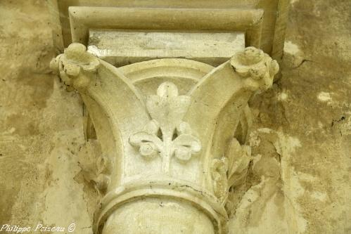 Intérieur de l'Église de Montreuillon Nièvre Passion