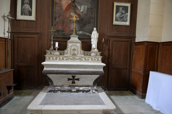 Intérieur de l'église de Tronsanges