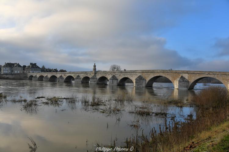 Crues de la Loire à la Charité-sur-Loire