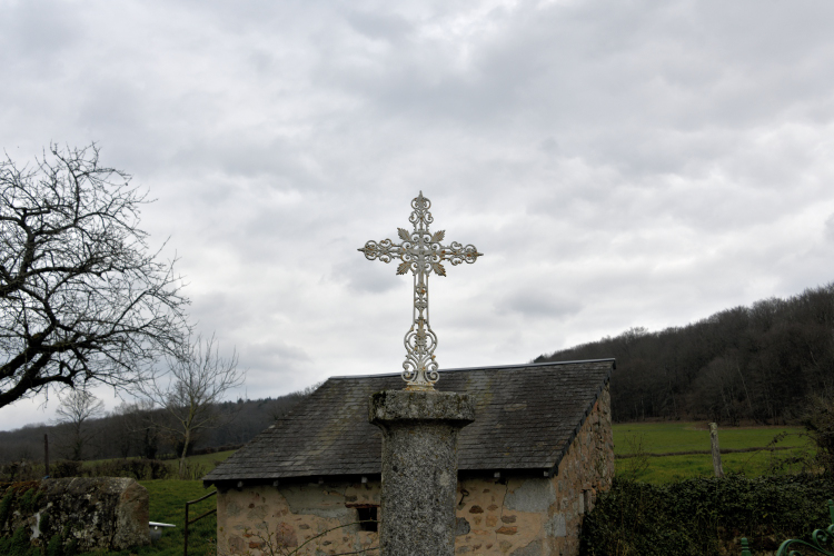 La croix de la source