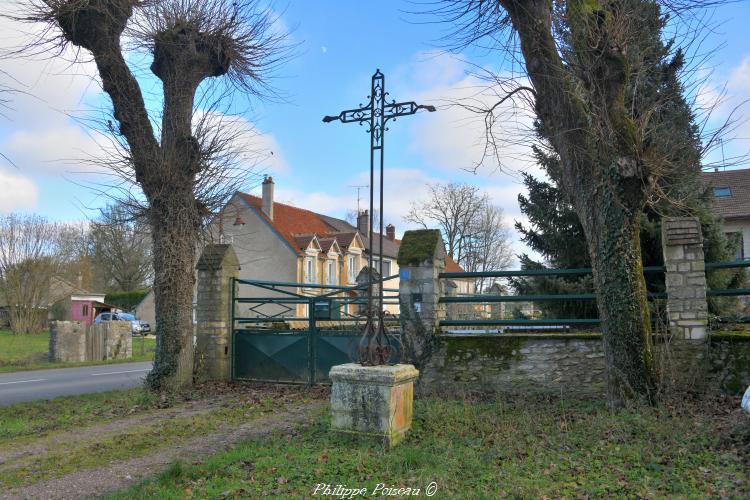 La Croix des Quatre Vents un beau patrimoine