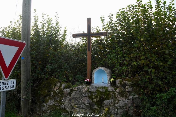 La croix et la Vierge du Boulard un beau patrimoine