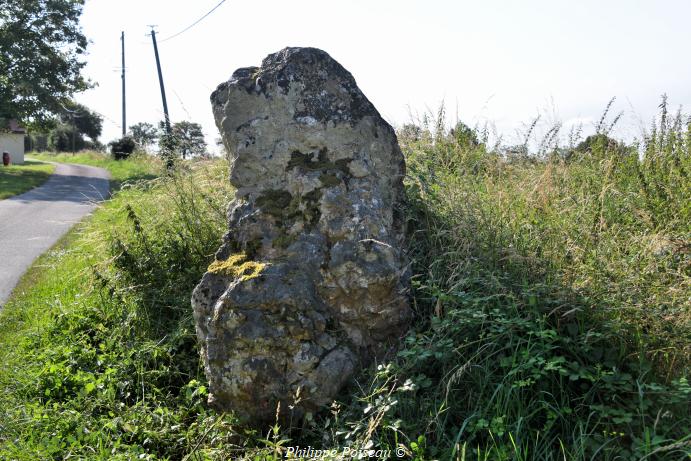 Menhir de la pierre Aiguë