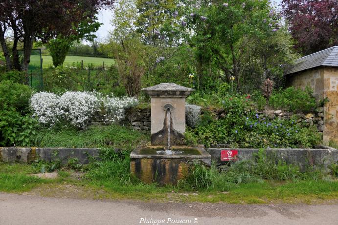 La belle fontaine de Chalvron