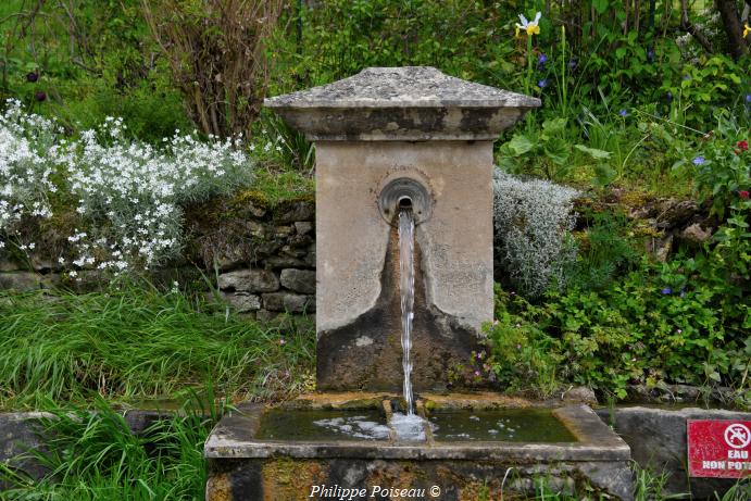 La belle fontaine de Chalvron