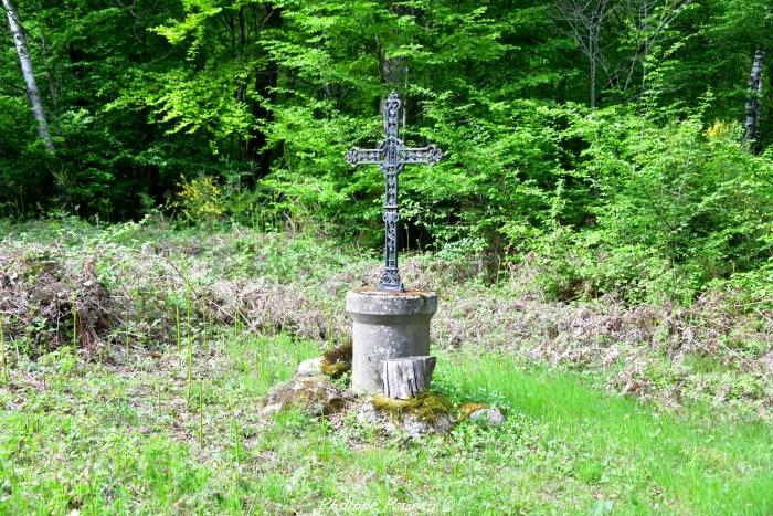 La croix Hennette un beau patrimoine