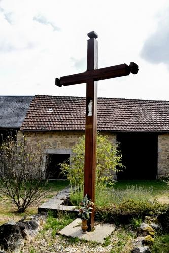 La croix de Boutenot Nièvre Passion