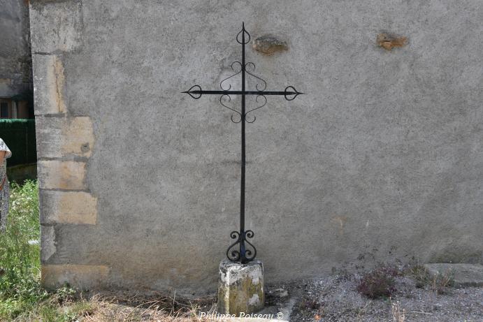 La croix du lavoir de Charlay