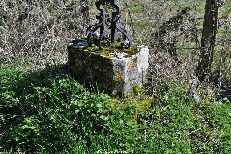 La croix de Croisy