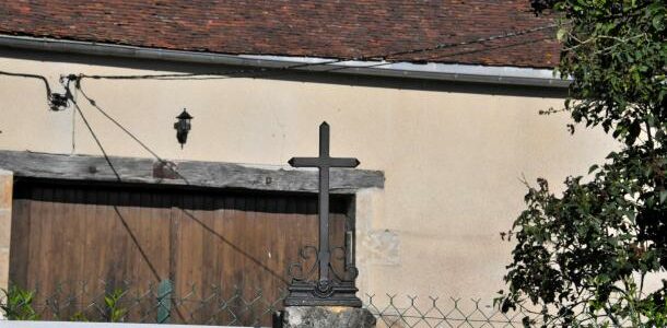 La petite croix de Cropigny