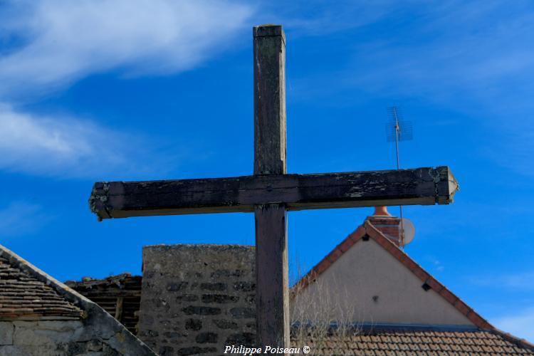 La croix monumentale de Cuzy