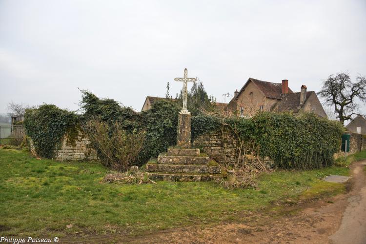 La croix de Machigny un patrimoine