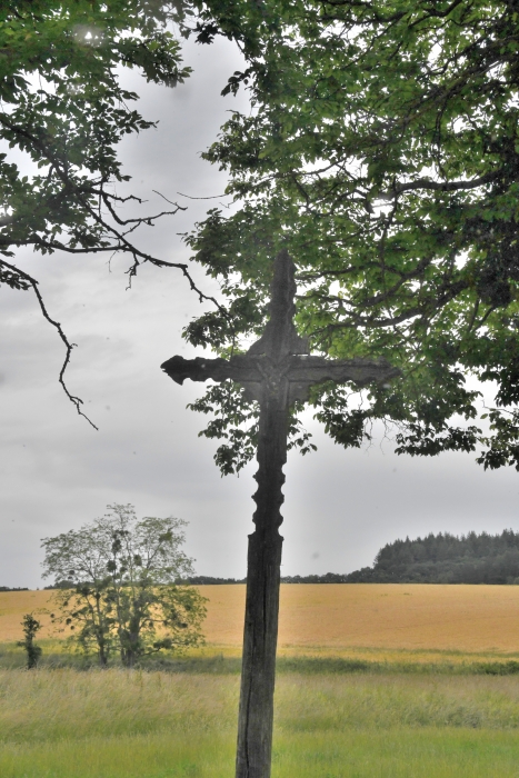 Le crucifix de Vaux d'Amognes