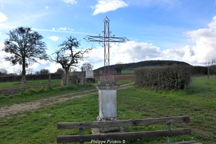 La croix d'Asnois