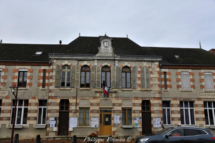 La mairie de Myennes un patrimoine