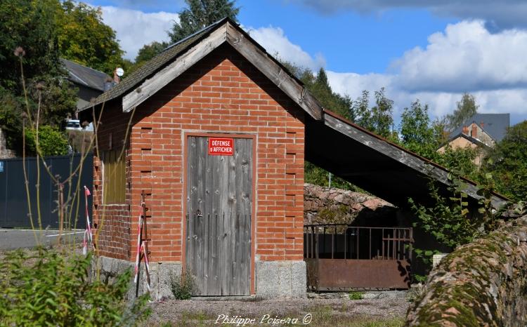 La pesée de Moux en Morvan un patrimoine