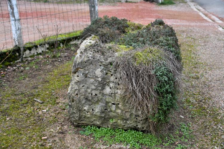 Les pierres de légende de la Nièvre