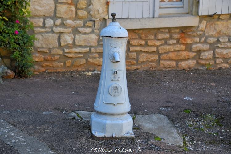 La pompe blanche de Donzy un patrimoine