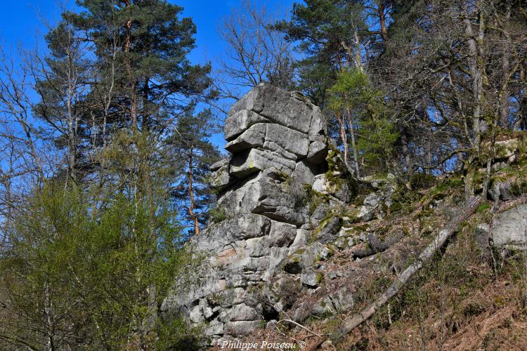 La roche du Chien un beau patrimoine