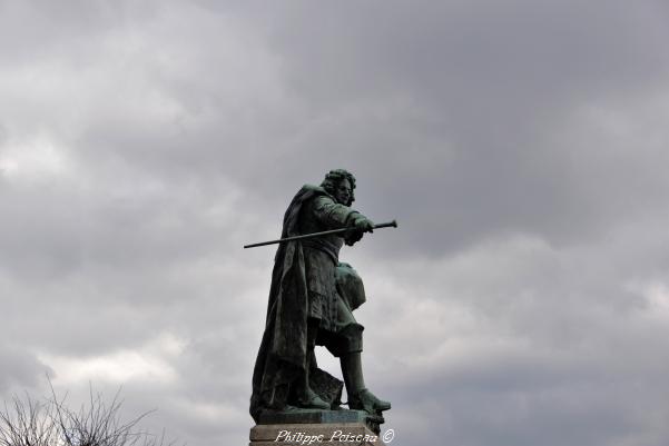 La statue Vauban de Saint-Léger-Vauban