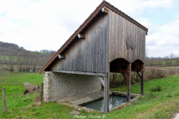 Lavoir Le Moulin-Simonneau un lavoir de Saint-Léger-Vauban